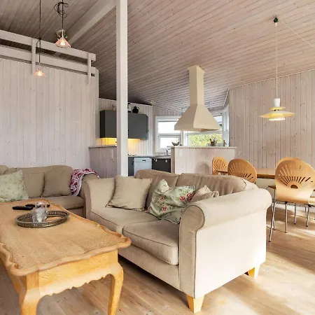 8 Person In Fr Rup By Traum Semesterbostad *