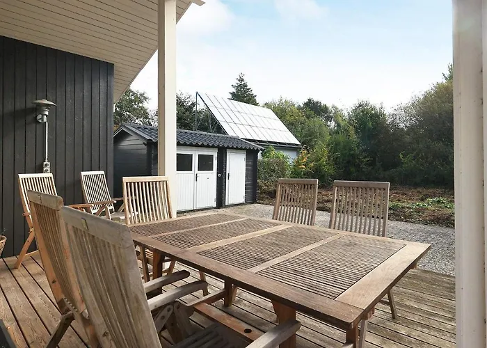 8 Person In Fr Rup By Traum *